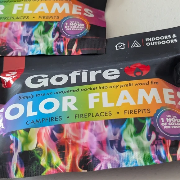Color Flames for Campfires and Fireplaces - Picture 2 of 3